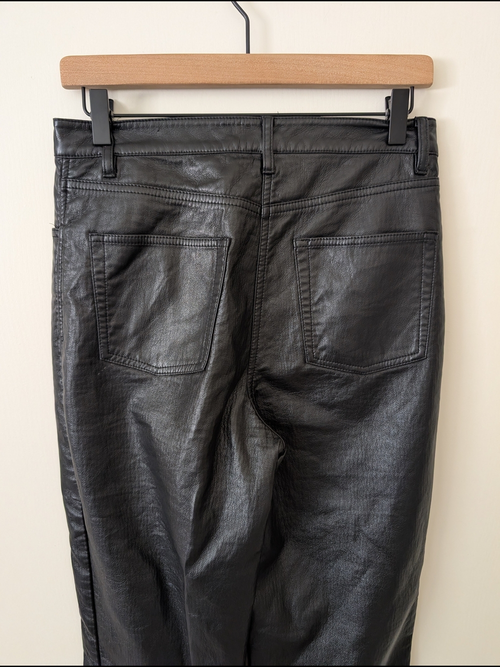 Aritzia Wilfred Womens 8 Black Faux Leather Straight Leg Pants Biker Classic - Picture 6 of 8